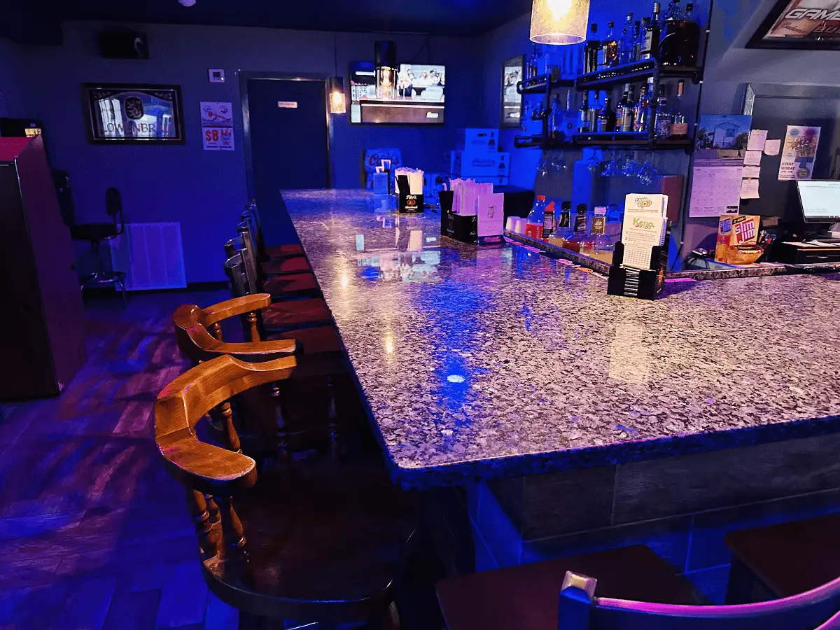 Commodore Bar